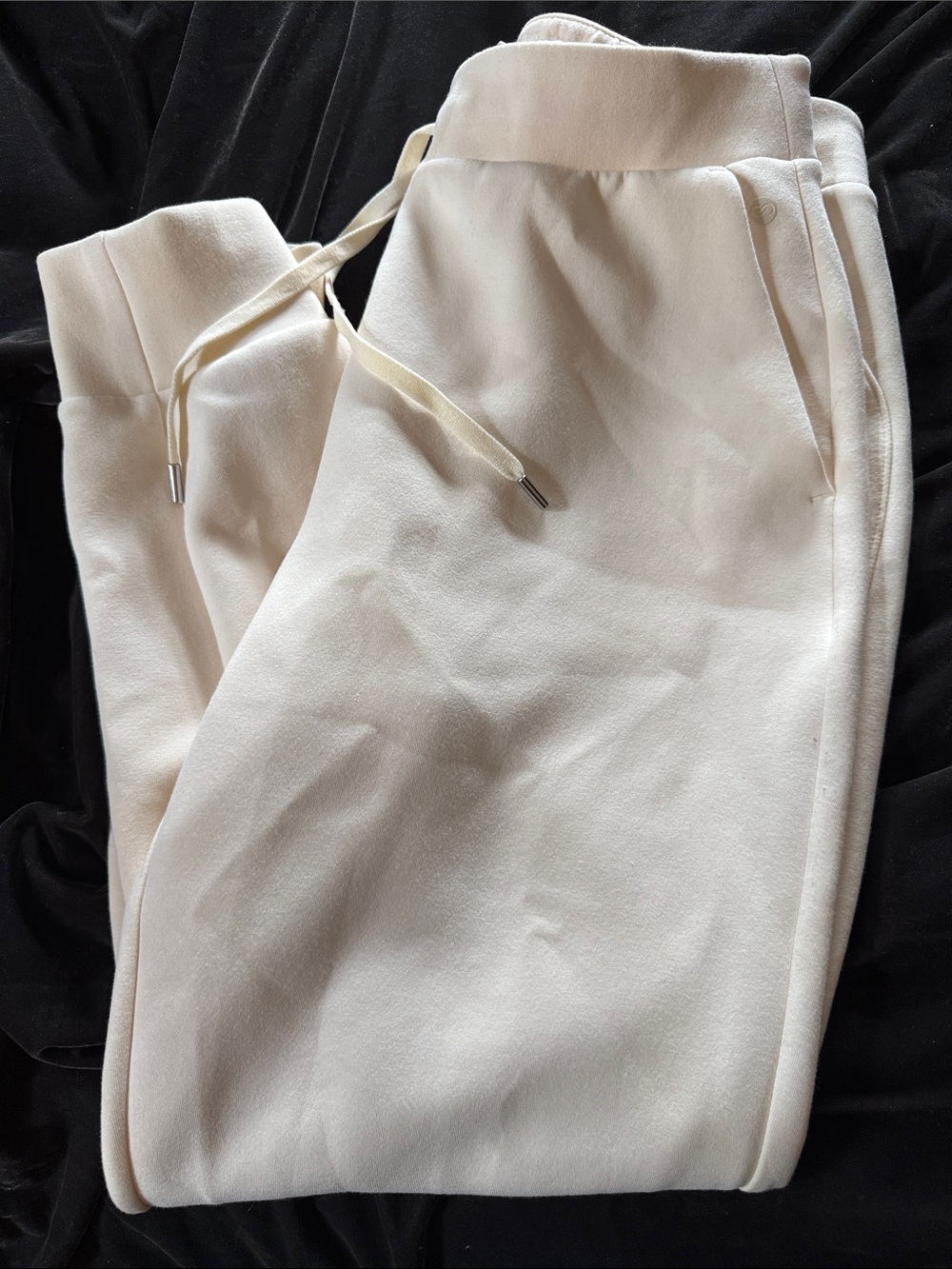 CALIA by Carrie Underwood Cream Drawstring Joggers